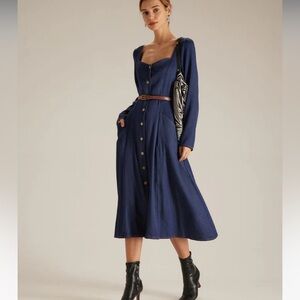 NWT Navy Sweetheart Neck Button Midi Dress